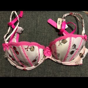 Vintage Victoria Secret Bra- 34 B